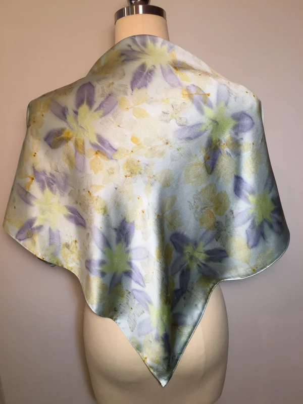 Nature's Whisper of the Daylily, Clematis and Creeping Buttercup · No. 31