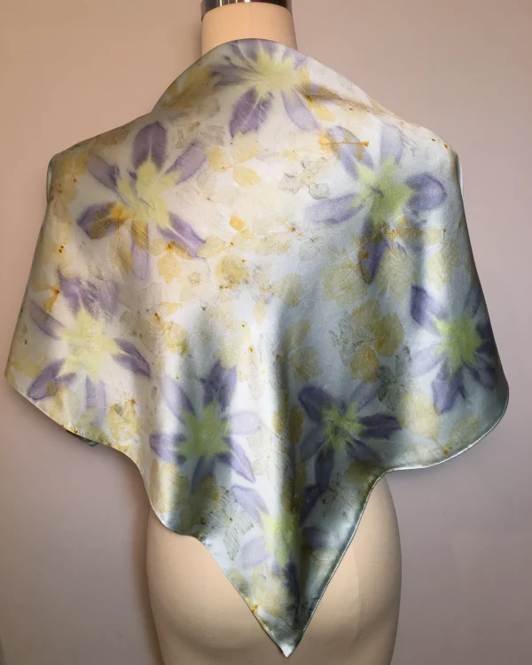 Nature's Whisper of the Daylily, Clematis and Creeping Buttercup · No. 31